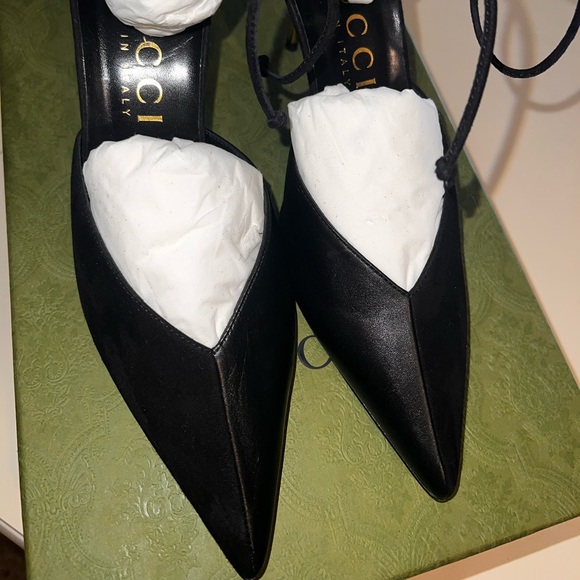 BRAND NEW: Gucci Black High-Heel Pump with Ankle Cuff - Picture 9 of 16